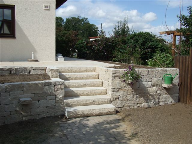 Blockstufentreppe Garten Treppen - Garten- und Landschaftsbau Karle